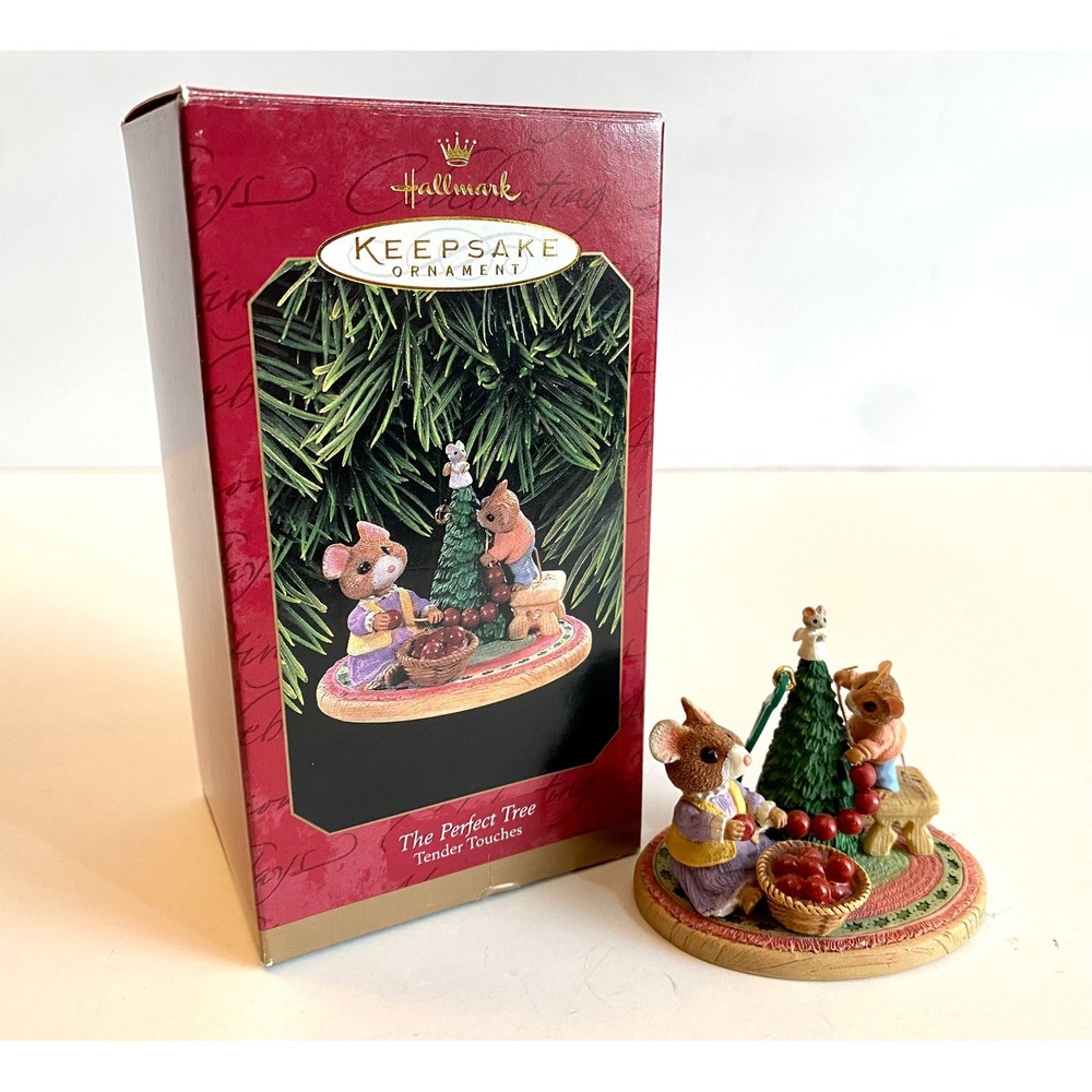 1997 Hallmark Keepsake Ornament Mice The Perfect Tree Tender Touches Ed Seale